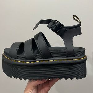 BLAIRE LEATHER PLATFORM STRAP SANDALS Dr.Martens